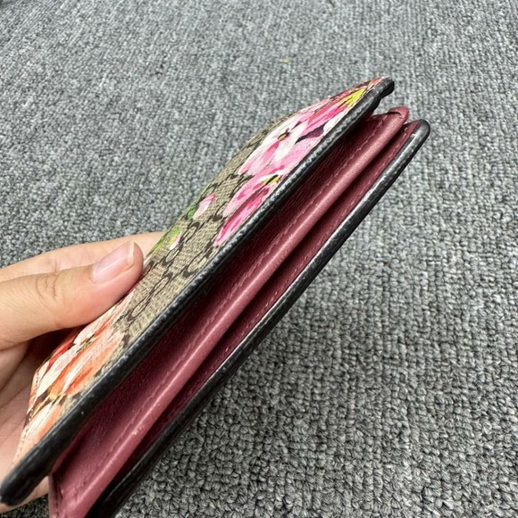 100% Authentic GUCCI Blooms Brown Canvas Wallet - Picture 5 of 12